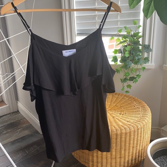 Peek-a-boo shoulder flowy top - Picture 1 of 3